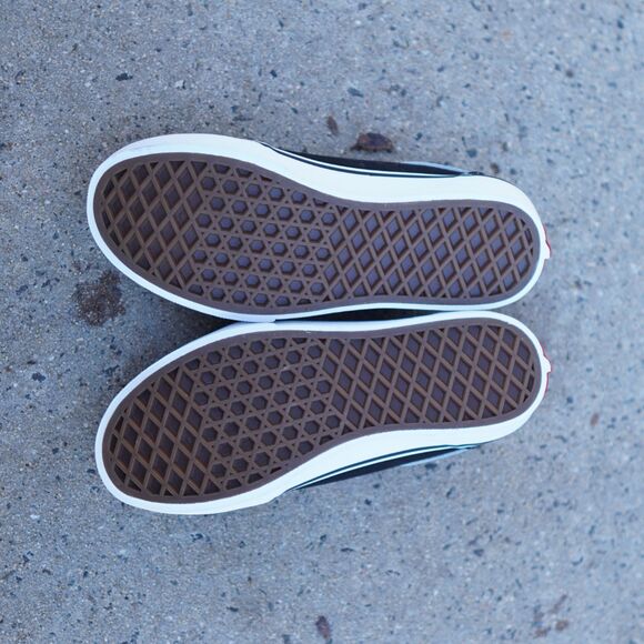 Vans Old Skool Low Top Sneaker Black/White Youth 3 Unisex New 500714 - Picture 10 of 10